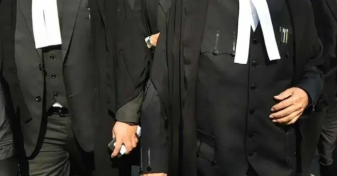 Orissa HC imposes 500 Rs fine on lawyer for not wearing Neckband during Court Orissa HC imposes 500 Rs fine on lawyer for not wearing Neckband during Court